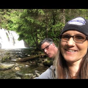 Meet your Posher, Sylvia